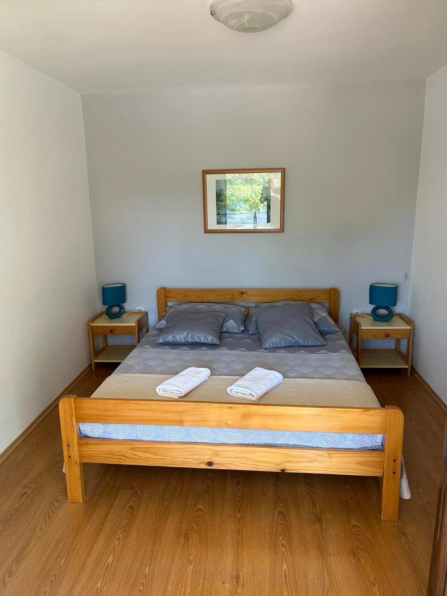 Apartmani Rina Kadumi Esterno foto